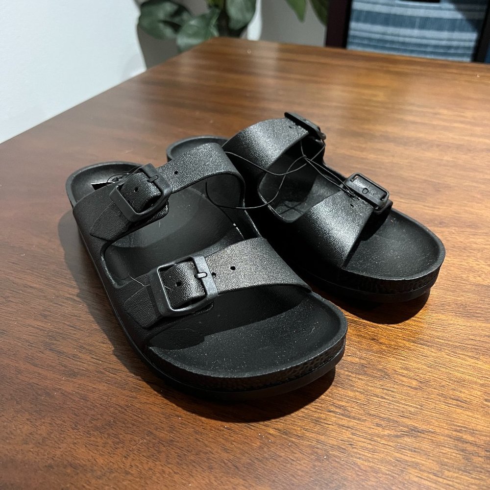 Torrid 10W Black Sandals